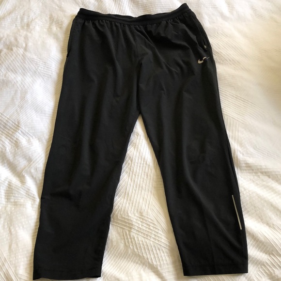 Women’s Nike 7/8 length Running Pants - Picture 4 of 9
